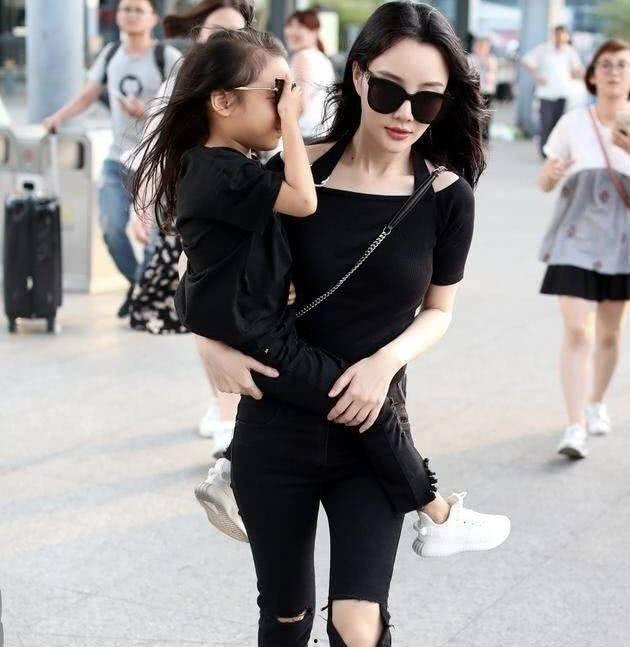 娱乐吃瓜718李小璐